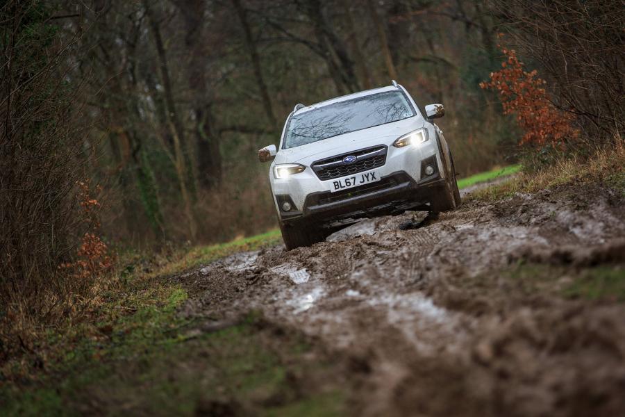  Subaru XV 2017 года  (UK) (фото 4 из 46)